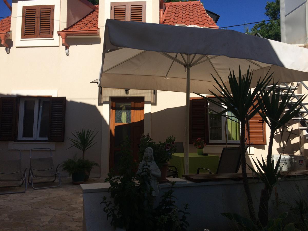 Guesthouse Kresic Split Exterior foto
